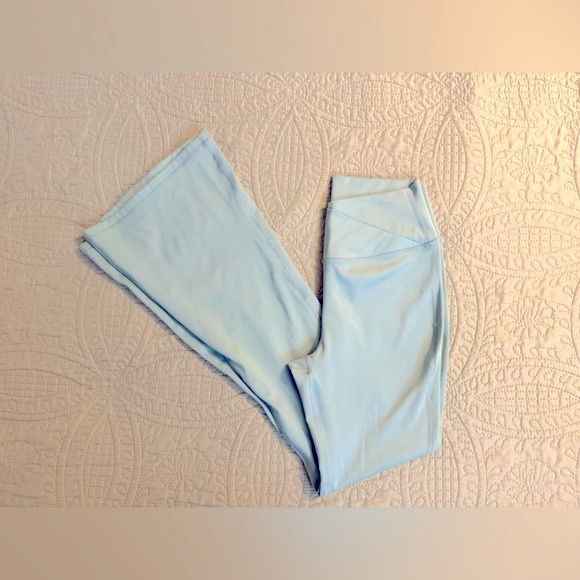 Yogalicious Lux Leggings Women’s Size L Flare Workout Athleisure Stretchy Green - Picture 4 of 7